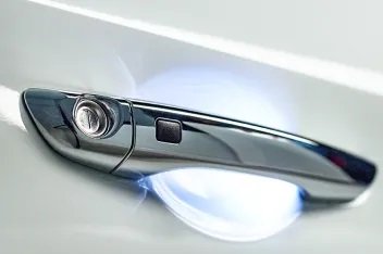 Hyundai Elantra GL - Smart Door Handle