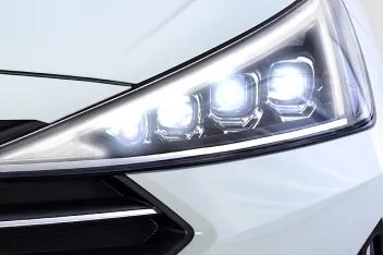 Hyundai Elantra GL - Tetra LED Headlamps