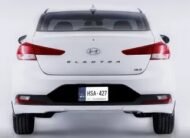 Hyundai Elantra GLS - Sporty Bumper with Reflectors