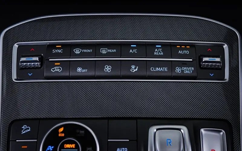 Hyundai Santa Fe Signature - Automatic Climate Control System