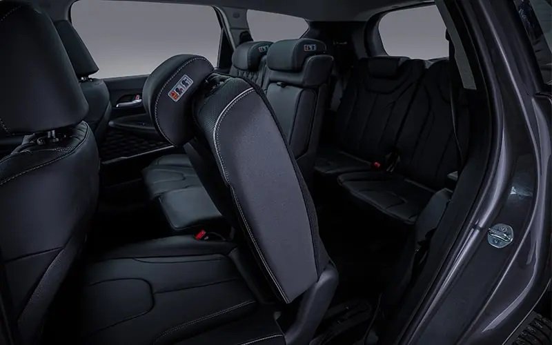 Hyundai Santa Fe Signature - Easy 3rd row access