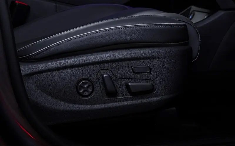 Hyundai Santa Fe Signature - Seats with Lumbar Support