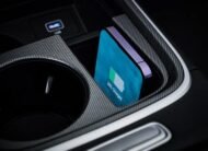 Hyundai Santa Fe Signature - Wireless Charging