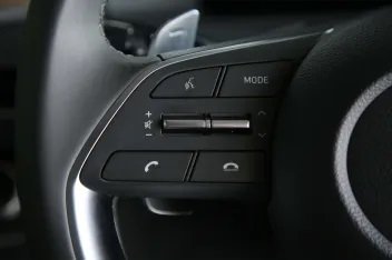 Hyundai Sonata 2.0 - Multimedia Control